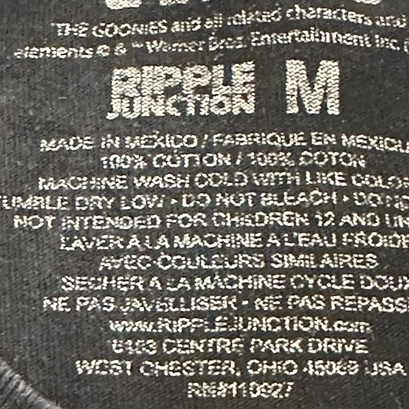 THE GOONIES MOVIE MEN’S SHORT SLEEVE GRAPHIC T-SHIRT SZ MEDIUM - Picture 6 of 11